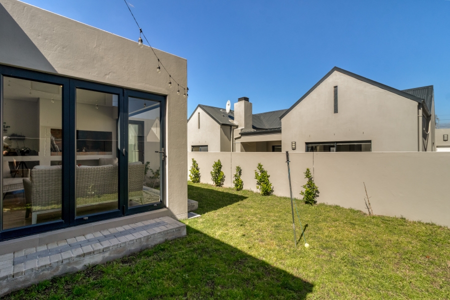 3 Bedroom Property for Sale in Aan de Wijnlanden Western Cape